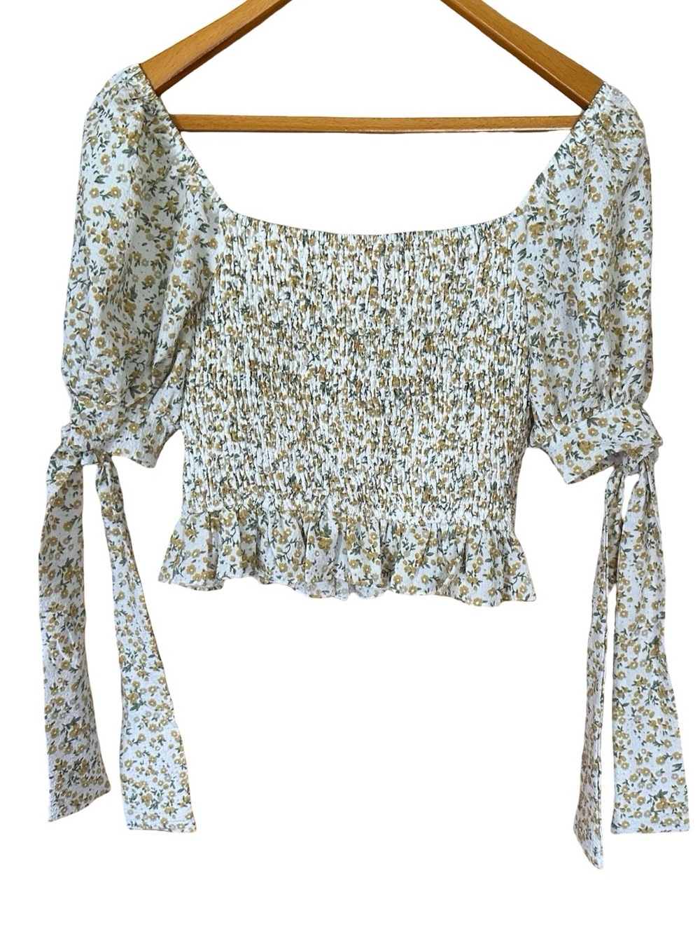 Altar’d State Smocked Floral Tie Sleeved Cropped Top Sz S